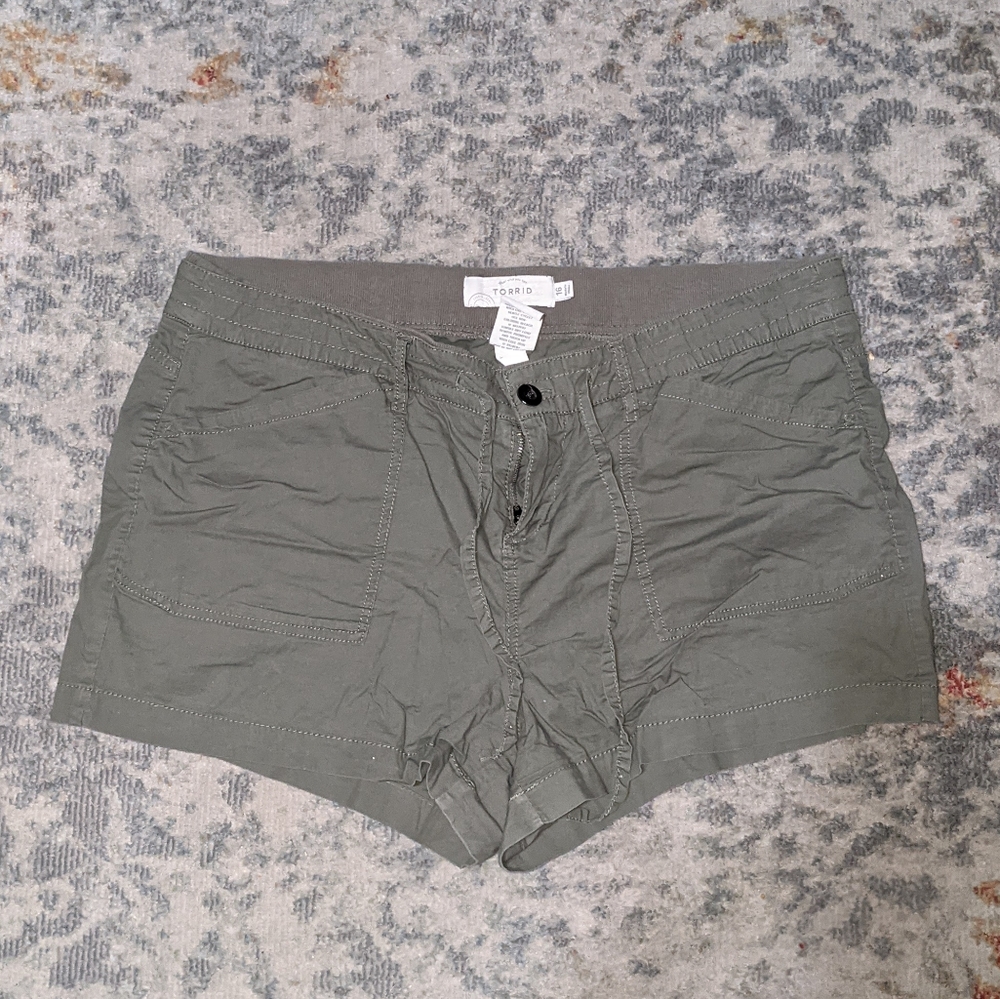 💚 Torrid Shorts